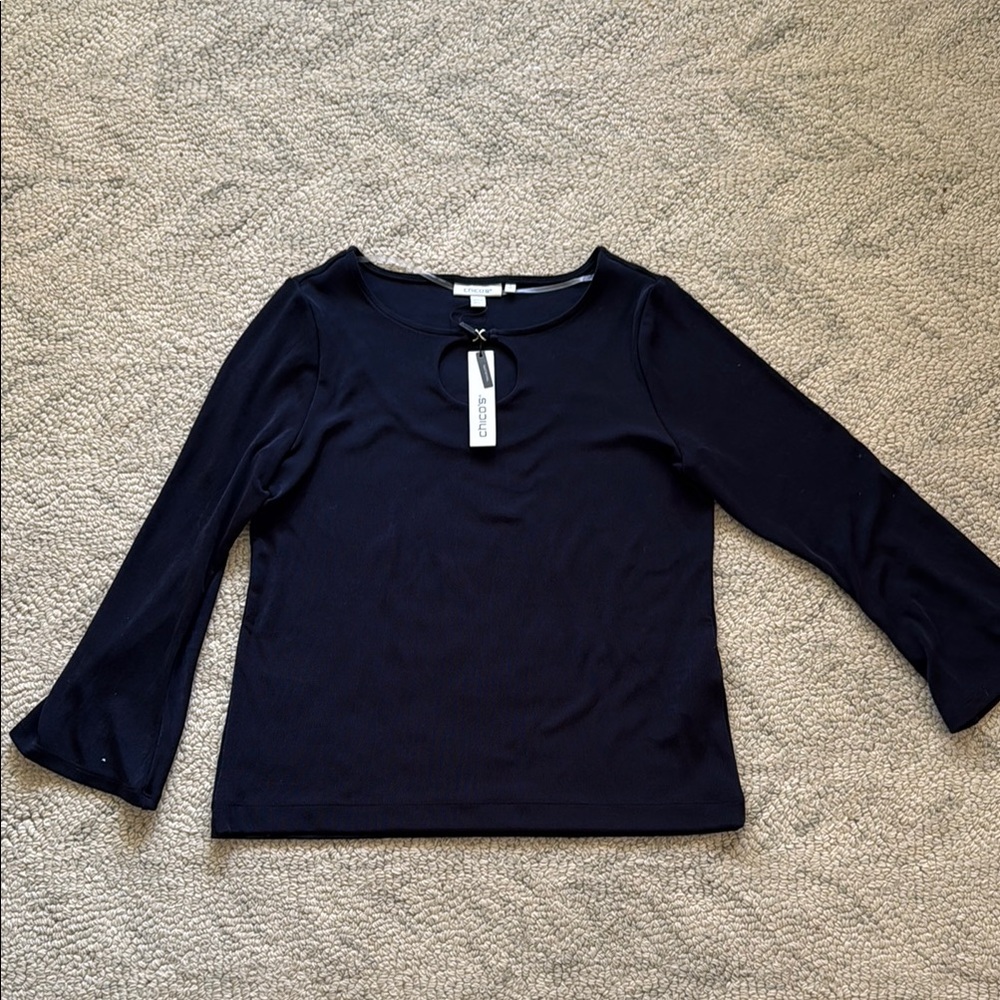 NWT Chicos Travelers Keyhole Top with Hardware